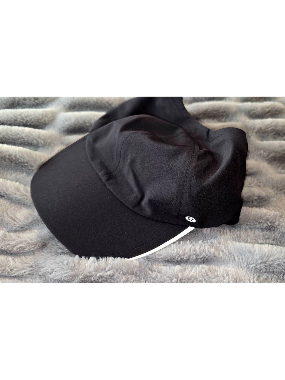 Lululemon Black Baseball Cap